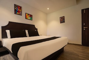 Room - Super Townhouse Central Bazar Road (Nagpur)