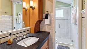 Unclassified image, 5 of 31, button - Walk To Slopes • Shared Pool + Spa • Near Main St | Three Kings Condo (Park City)
