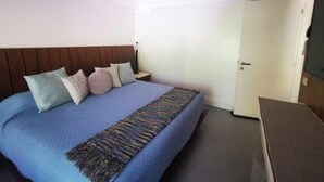 Iron/ironing board, WiFi, bed sheets - Beachside 3 studios para 10 pax con cocina c/studi (Playa del Carmen)