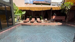 Unclassified image, 2 of 72, button - Pink Beach Coliving  (Kabupaten Manggarai Barat)