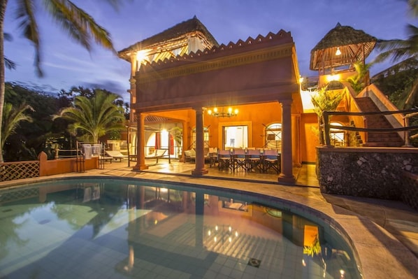 Pool - Swahili House (Tiwi)
