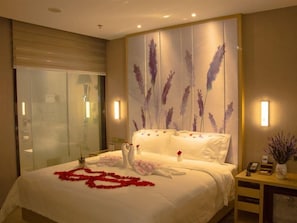 Unclassified image, 3 of 6, button - Lifeng Hotel (Liaoyuan)