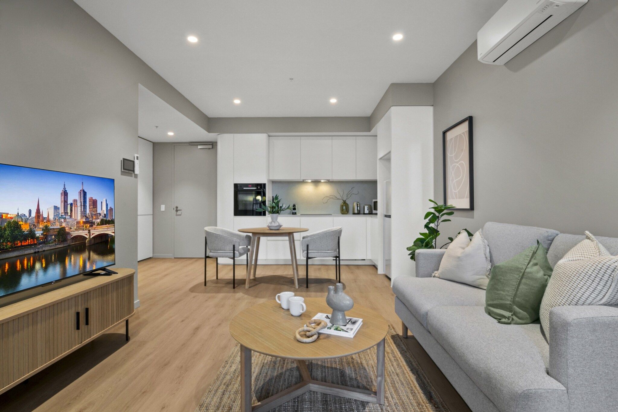 Smart TV, offices