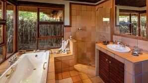 Bathroom - Tintswalo Family Camp (Vaalwater)