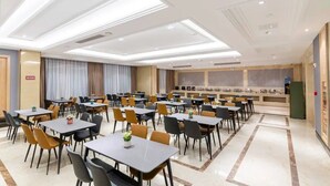 Ảnh chưa phân loại, 4 trong số 27 ảnh, nút