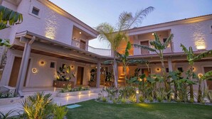Ảnh chưa phân loại, 2 trong số 68 ảnh, nút