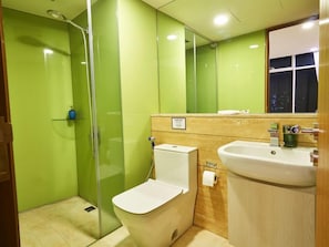 Ảnh chưa phân loại, 3 trong số 32 ảnh, nút