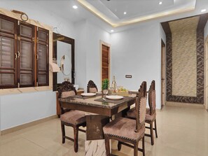 Ảnh chưa phân loại, 5 trong số 38 ảnh, nút