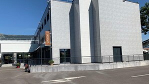 Exterior - Woods Hotel Geneve-thoiry (Thoiry)