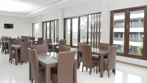 Dining - Hotel Wijaya Kusumah (Tasikmalaya)