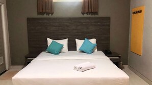 Room - Hotel Wijaya Kusumah (Tasikmalaya)
