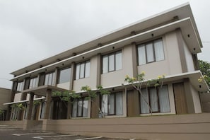 Exterior - Hotel Wijaya Kusumah (Tasikmalaya)