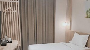 Room - The Icon Hotel Kuningan (Cigugur)