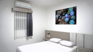 Room - Hotel Selamat Syariah Sukabumi (Sukabumi)