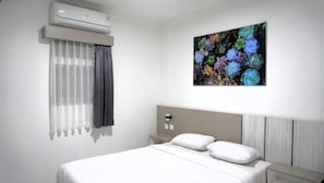 Room - Hotel Selamat Syariah Sukabumi (Sukabumi)