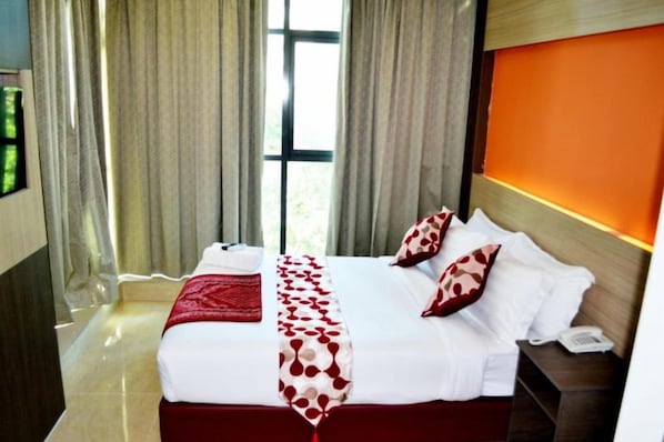 Ảnh chưa phân loại, 1 trong số 12 ảnh, nút