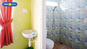 Bathroom - Salsa Beach Hotel Anyer (Bulakan)