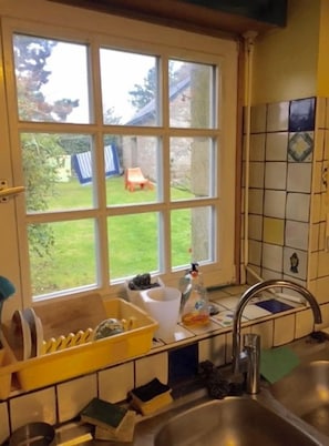 Interior - Ty Oceane 2, a row house with a garden and a furnished studio apartment (Erdeven)