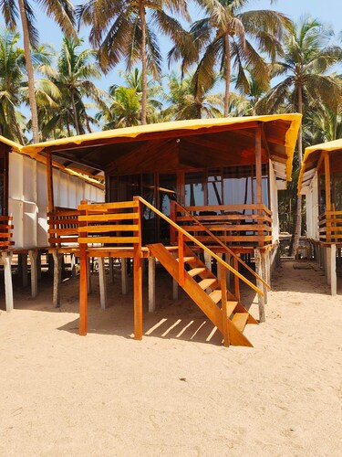Kamaxi Beach Resort