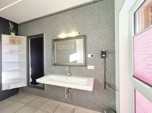 Bathroom / Wellness - 7_HGG_Michaela by Interhome (Neukirchen am Großvenediger)