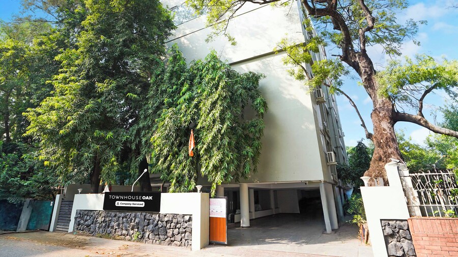 Townhouse Oak Ramdaspeth KRIMS Hospital
