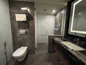 Bathroom - Palette Hotel Grand Canyon Raipur (Raipur)