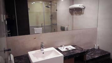 Shower, free toiletries, hair dryer, towels