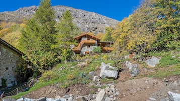 Esterni