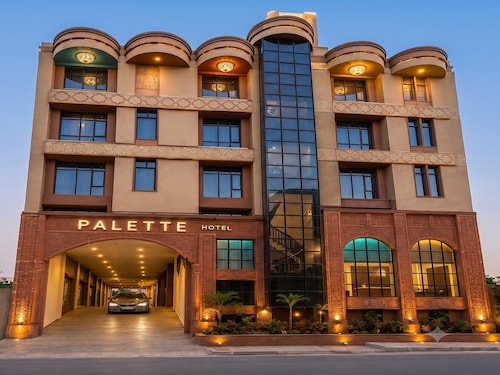 Palette Hotel Jaipur City Centre