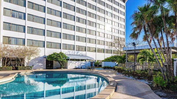 Pool - Hilton Tampa Airport Westshore 2 Double Room (Tampa)