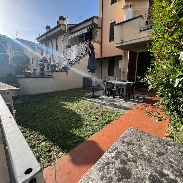 Unclassified image, 1 of 15, button - Vrbo Property (Ponsacco)