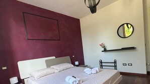 Room - Vrbo Property (Ponsacco)