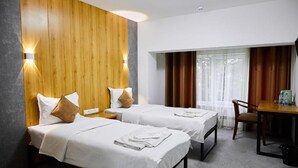 Standard Twin Room, City View | Soundproofing, free cots/infant beds, free WiFi, bed sheets - Art Plaza Tashkent (Tashkent)