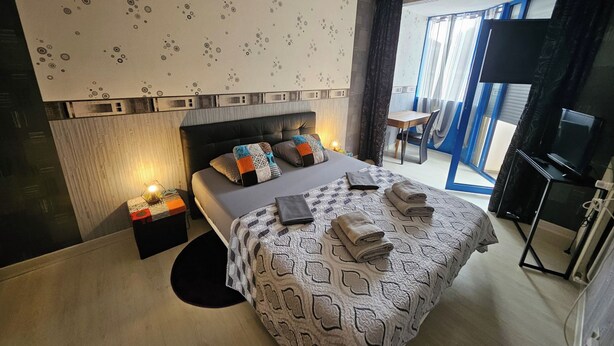 Room - Vrbo Property (Héricourt)