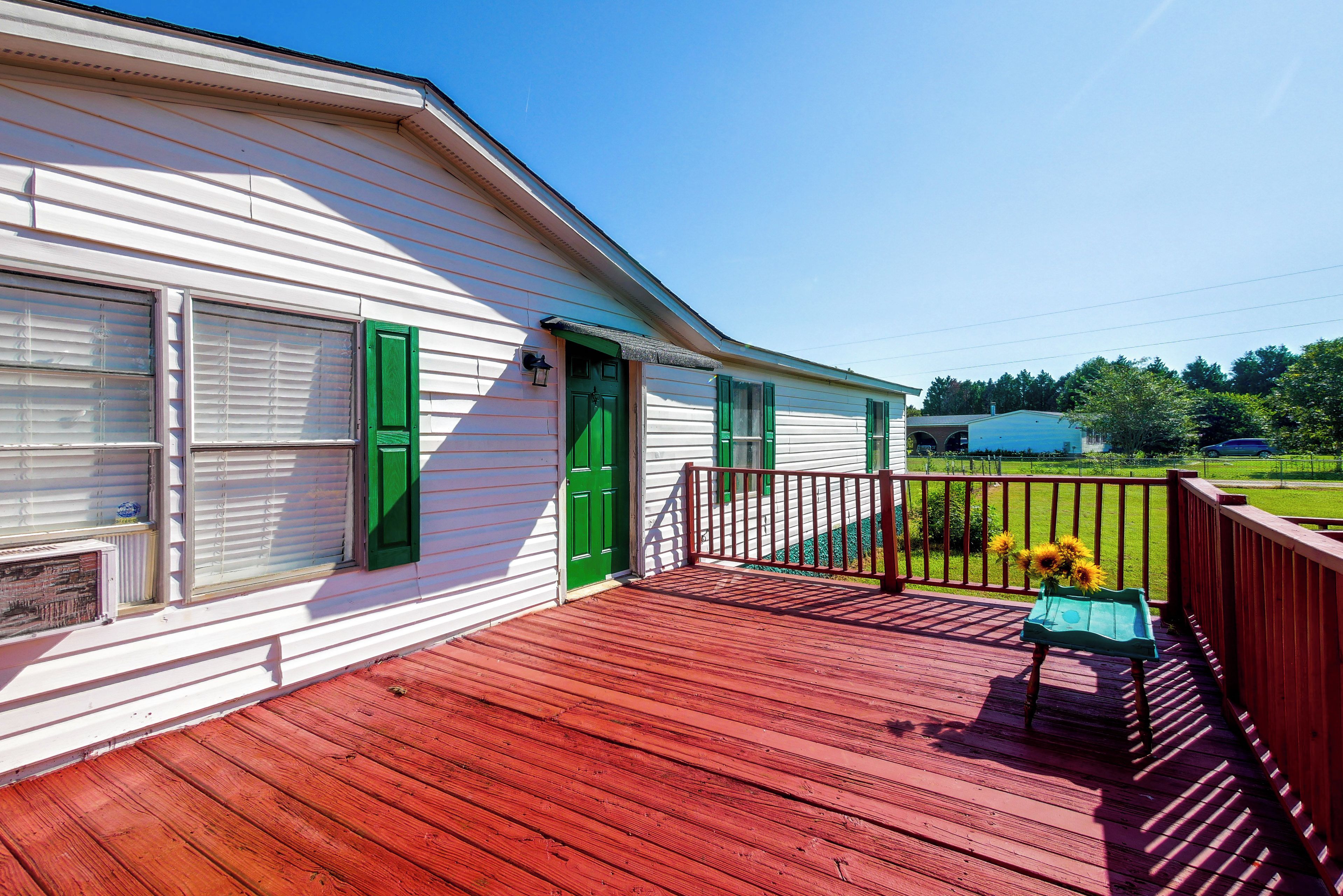 House (4 Bedrooms) | Front of property