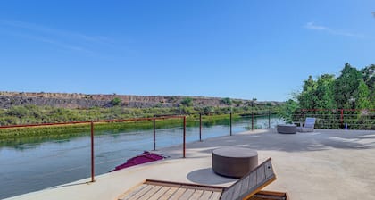 Private Dock & Pool Access! Riverfront Parker Gem