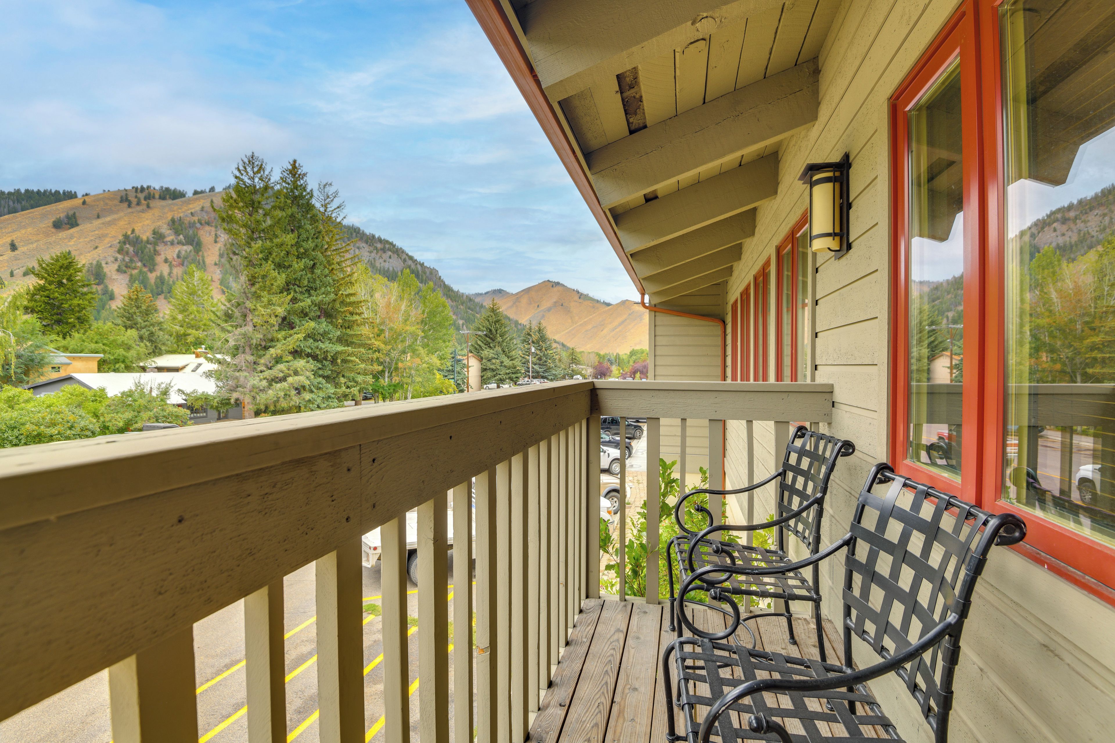 House (2 Bedrooms) | Front of property