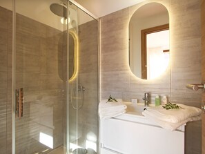 Bathroom - Bright apartment 75sqm, calm, near slopes - 6 guests (Les Deux Alpes)
