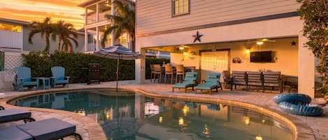 House, 4 Bedrooms | Pool