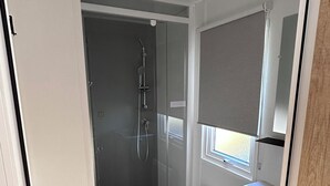 Unclassified image, 4 of 15, button - Vrbo Property (Litteau)