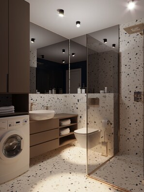 Apartemen Mewah, pemandangan halaman | Kamar mandi | Sandal