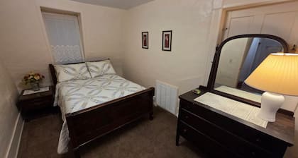 Ye Olde Farm Lodge