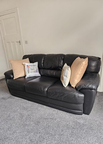 Adonai House - A 4 bedroom Haven of Peace & Rest In Leicester