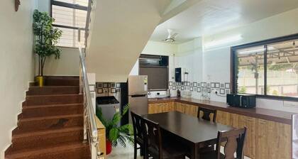 La Palacio; 3-bedroom bungalow with Swimming pool
