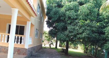 4-bed. villa with ocean views. Swimming pool, security, garden. Gated community.