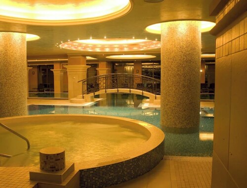 5* Sunset Resort - Entire Apartment