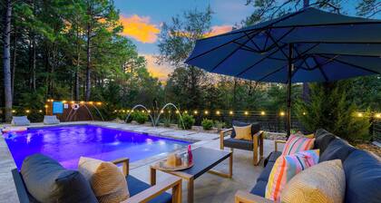 Resort Pool & Hot Tub | Arcade + Bunk Room