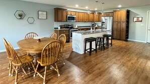 Dining - Ultimate Country Home Near Lake Shelbyville! (Findlay)