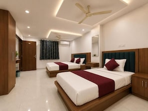 Comfort Triple Room, City View | Free WiFi - HOTEL AK GRAND (Mangaluru)