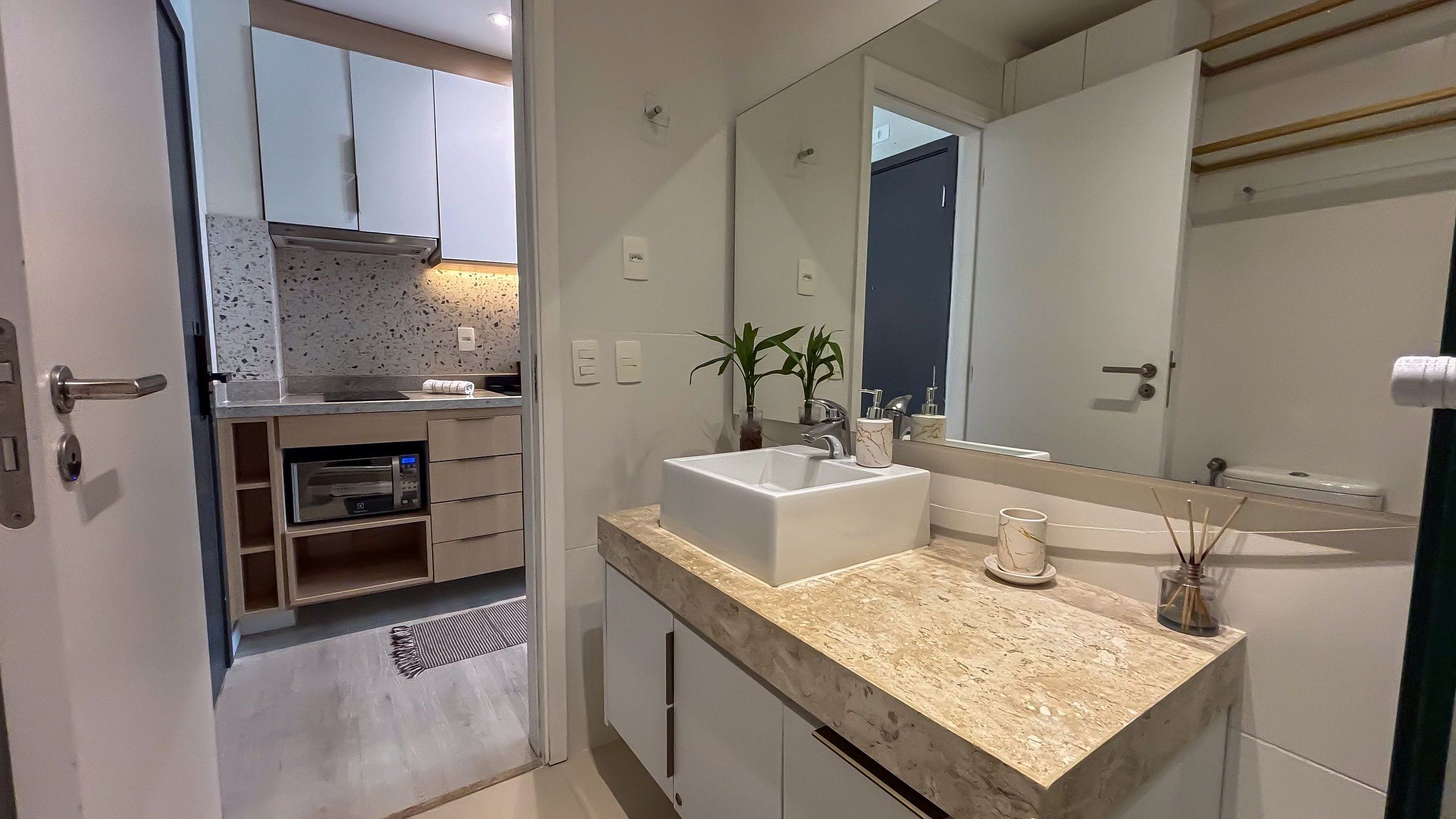 Luxury Apartment | Bilik Mandi